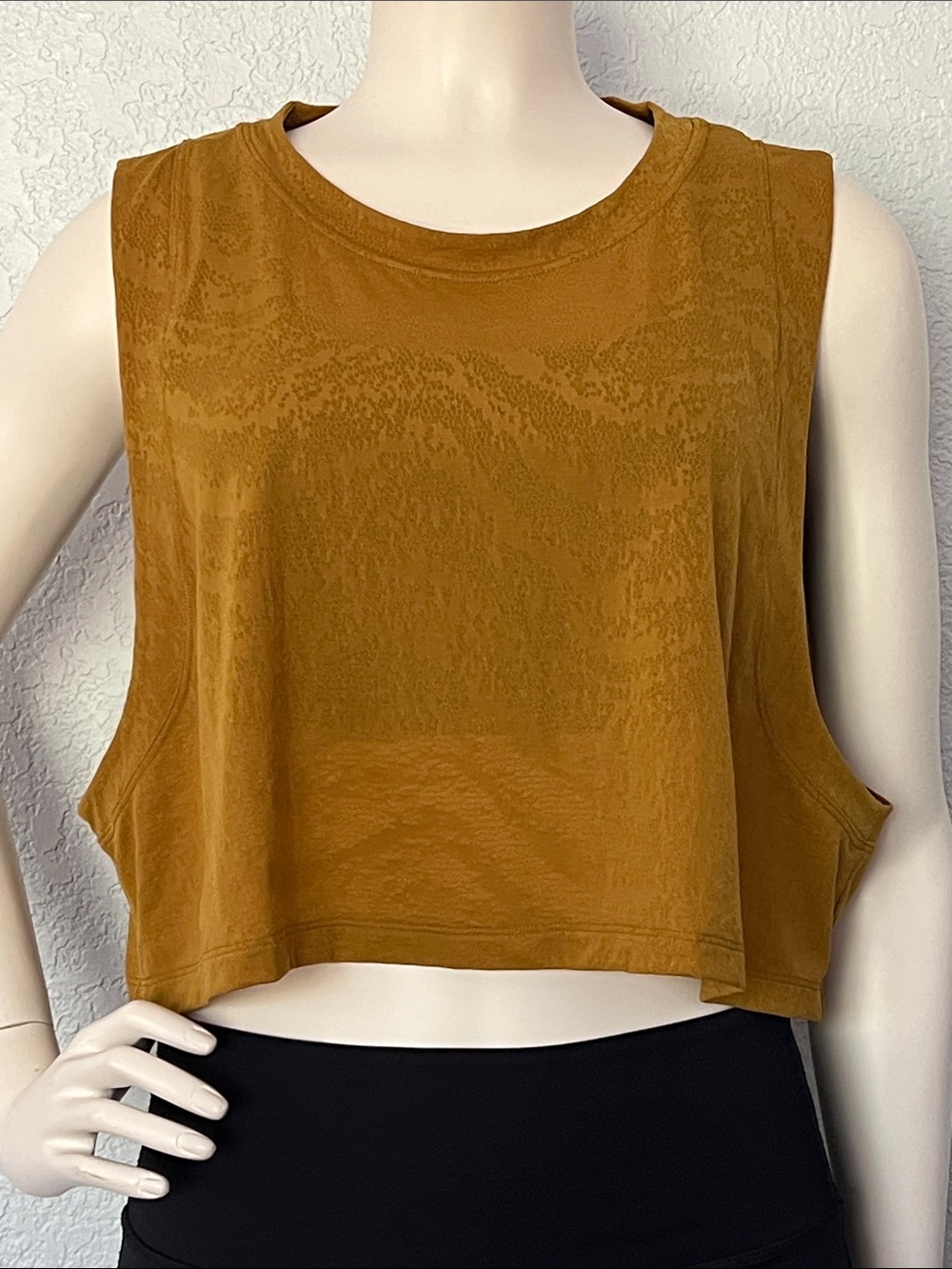 Lululemon Muscle Love Crop Tank Tough Gold Spice Jacquard Workout Womens Size 4